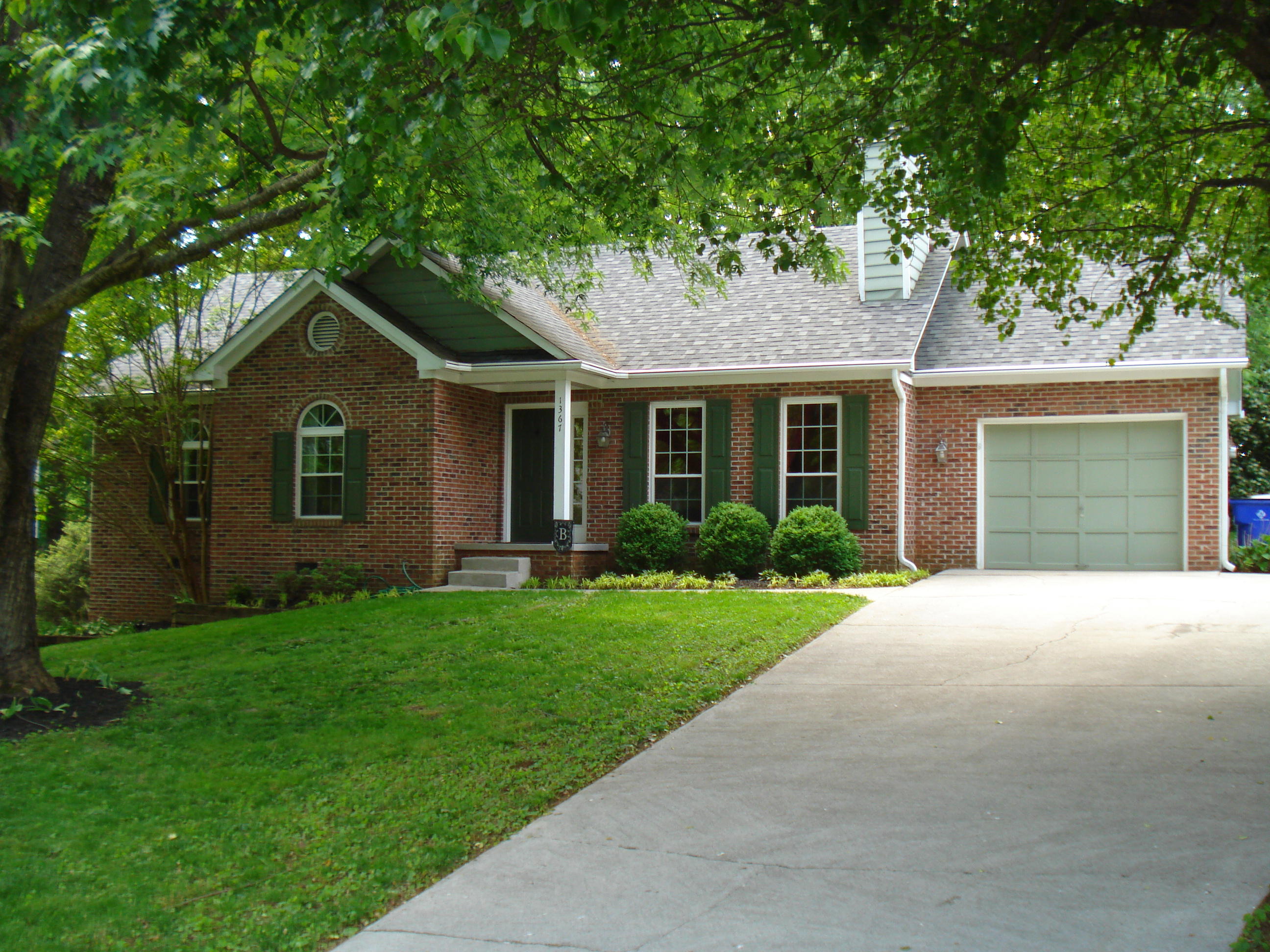 1367 Wenlock Rd