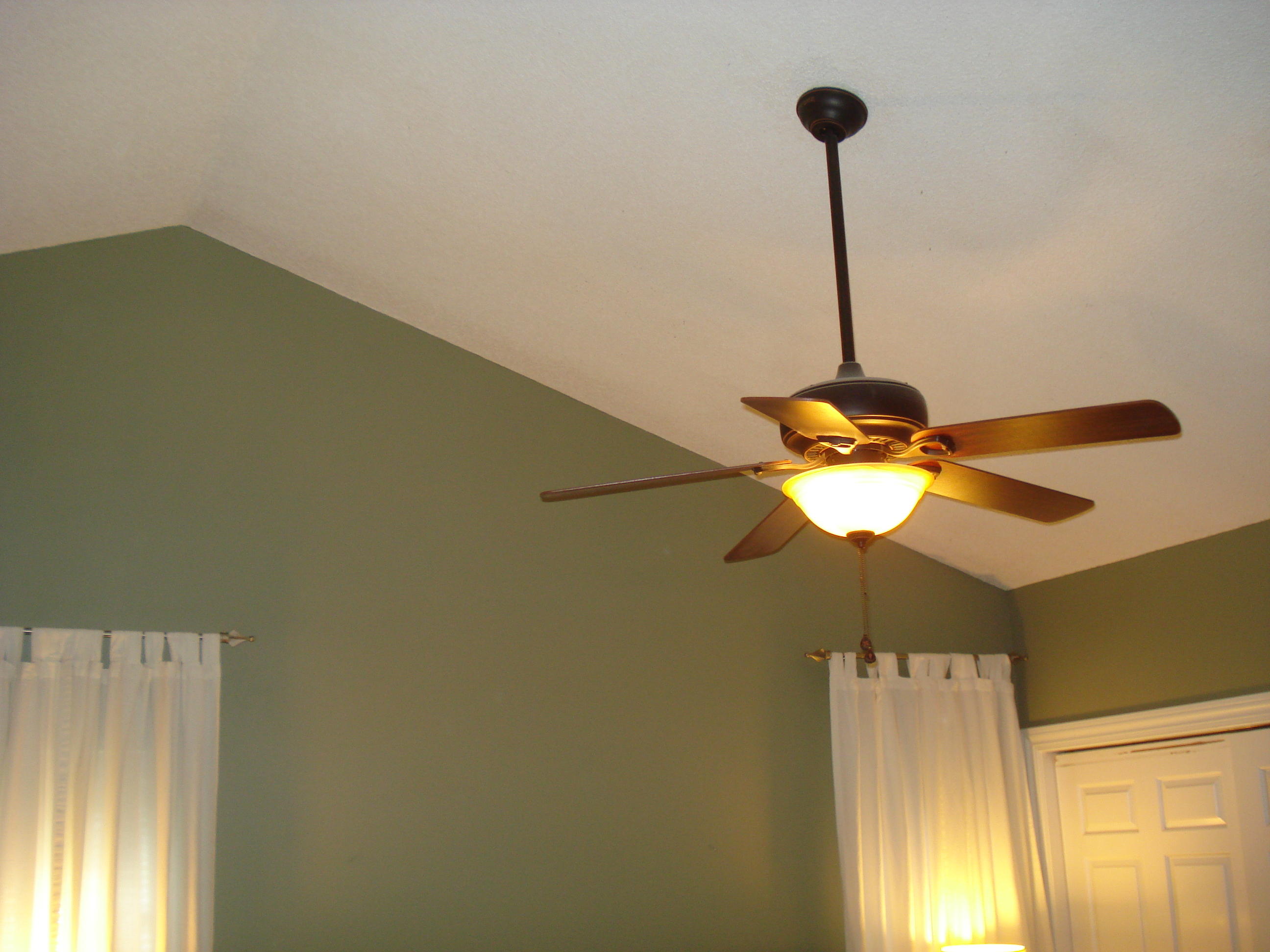 1367 Wenlock Road Knoxville, TN 37922 - Photo 16 of 32 Master Bedroom w/ Cathedral Ceiling