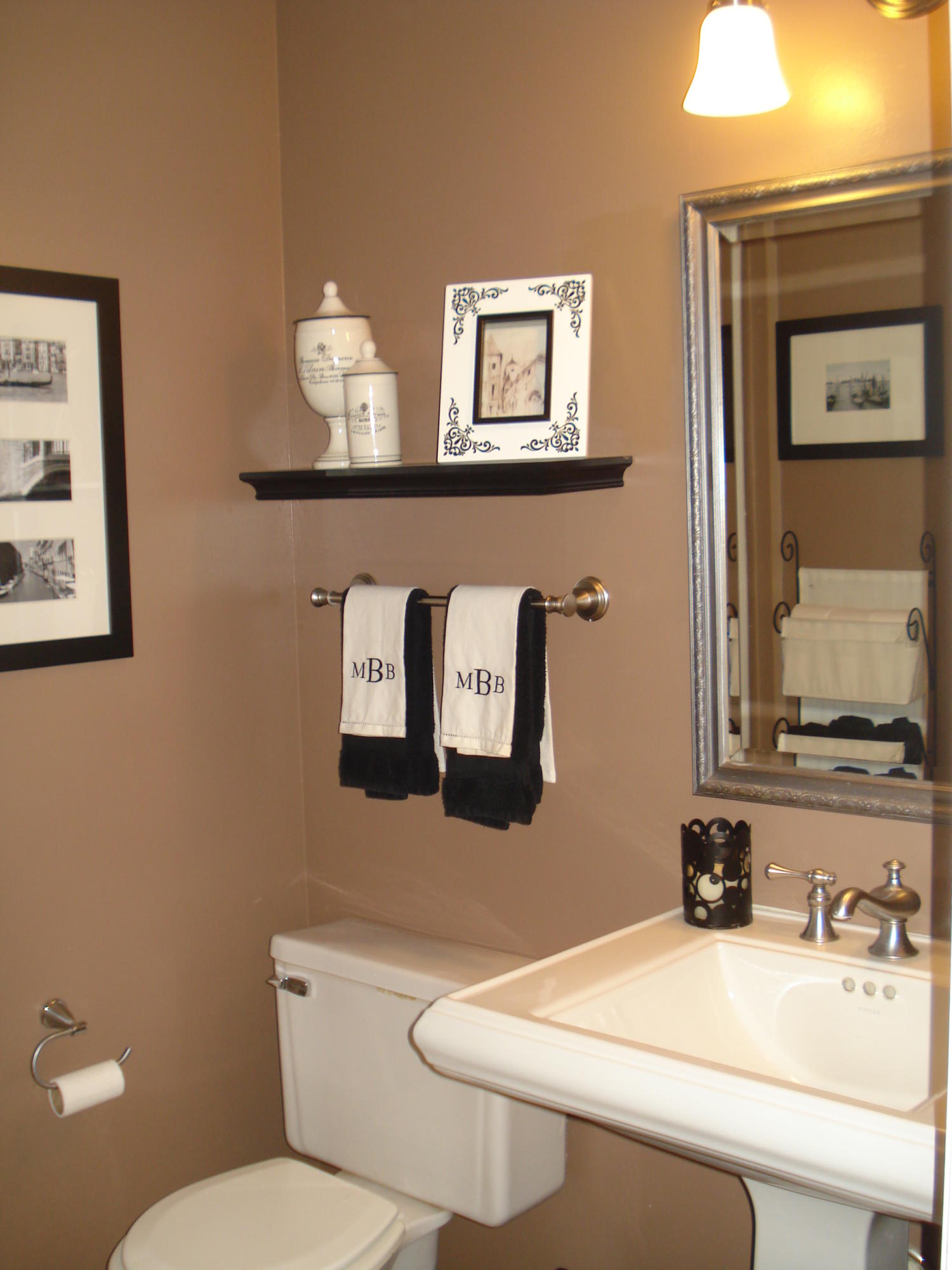 1367 Wenlock Road Knoxville, TN 37922 - Photo 26 of 32 Hall Bath