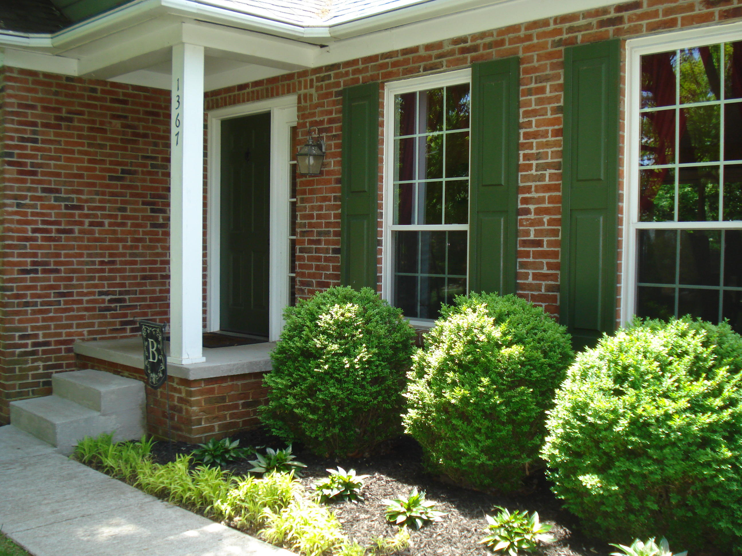 Landscaped Walkway