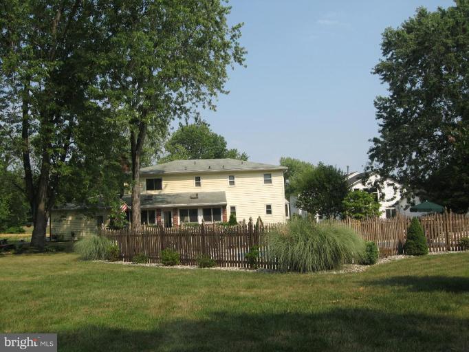 118 Stonewall Road Catonsville, MD 21228 - Photo 14 of 16 Exterior #3