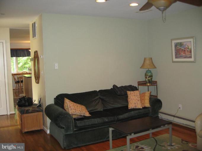 118 Stonewall Road Catonsville, MD 21228 - Photo 6 of 16 Family Room #2