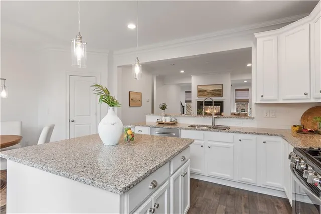 $800,000 | 410 Canton Walk, Roswell, GA 30075