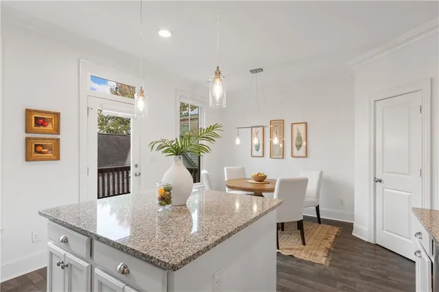 $800,000 | 410 Canton Walk, Roswell, GA 30075