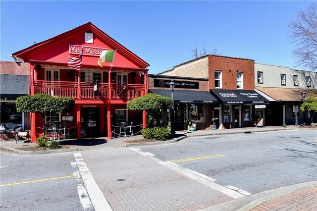 $800,000 | 410 Canton Walk, Roswell, GA 30075