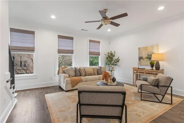 $800,000 | 410 Canton Walk, Roswell, GA 30075