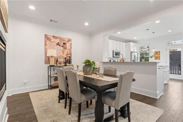 $800,000 | 410 Canton Walk, Roswell, GA 30075