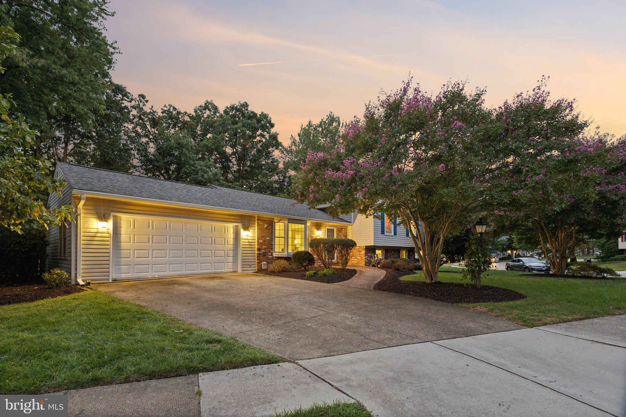 8400 Finlay Court Springfield, VA 22153 - Photo 2 of 32 Gallery Image 2
