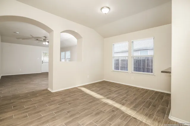 $1,915 | 3905 Wensledale Drive, Schertz, TX 78108