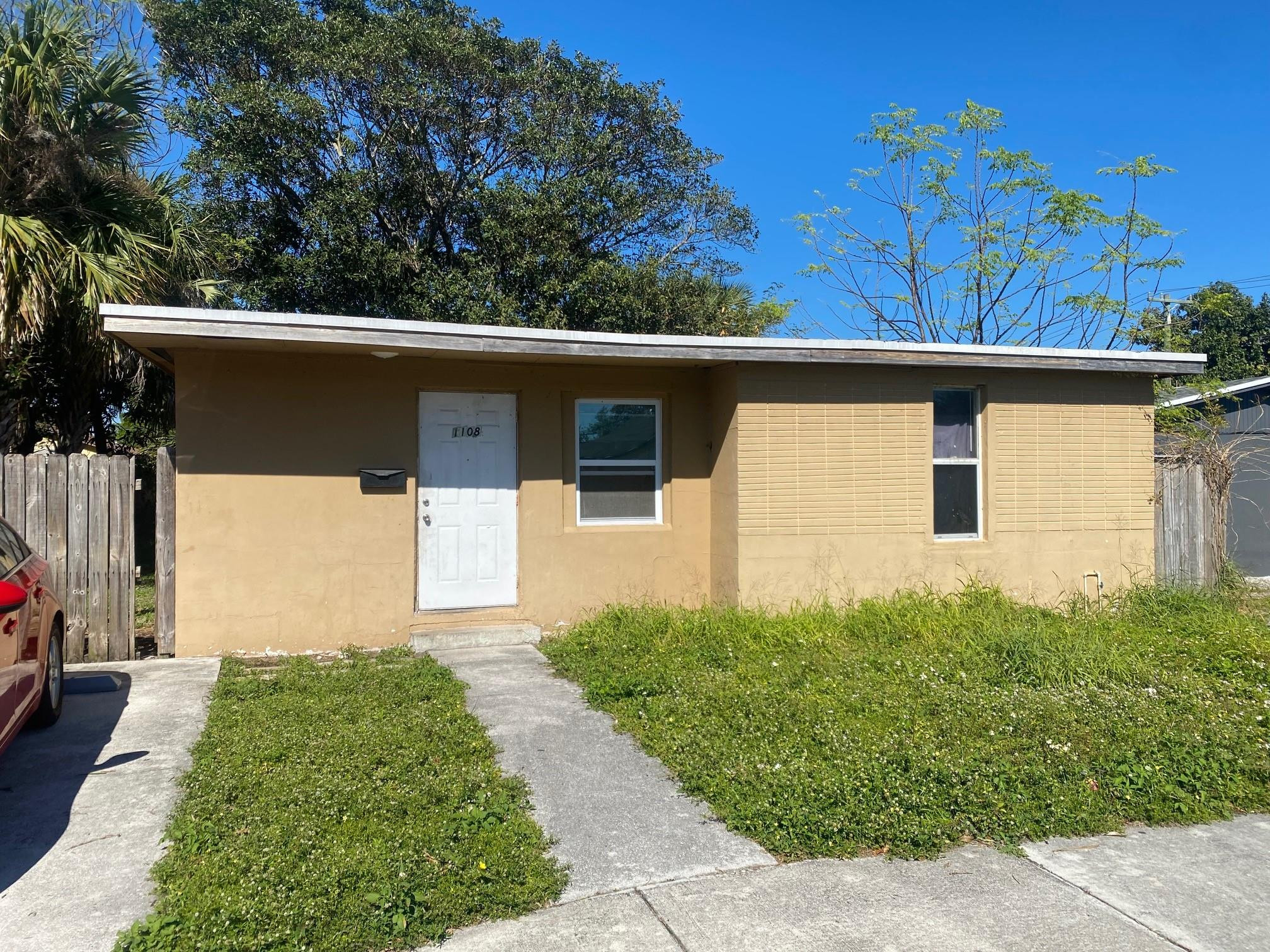 1108 West 33rd Street Riviera Beach, FL 33404 - Photo 1 of 7 Front of property