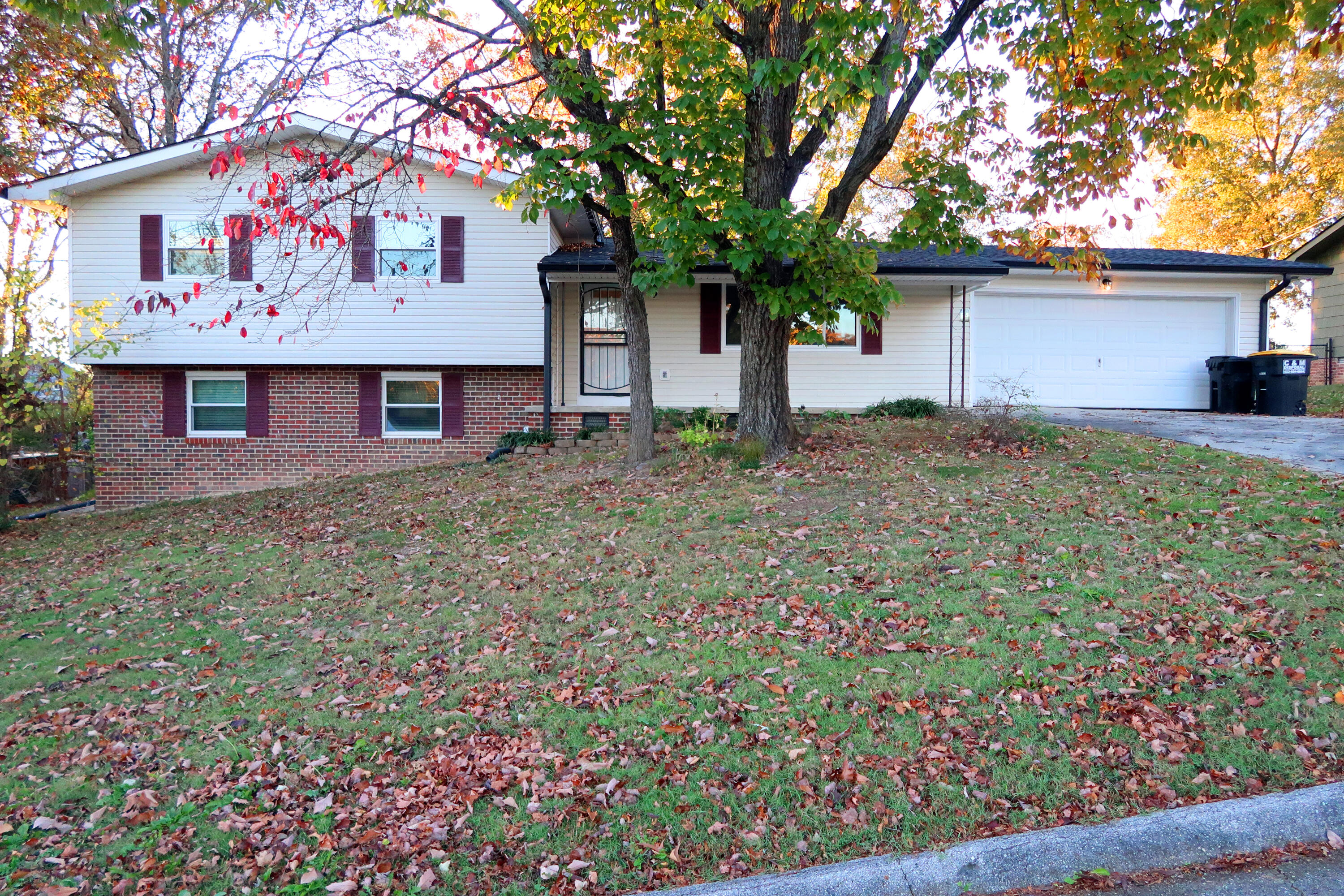 133 Rolling Ridge Drive Chattanooga, TN 37421 - Photo 2 of 50 1Front Direct