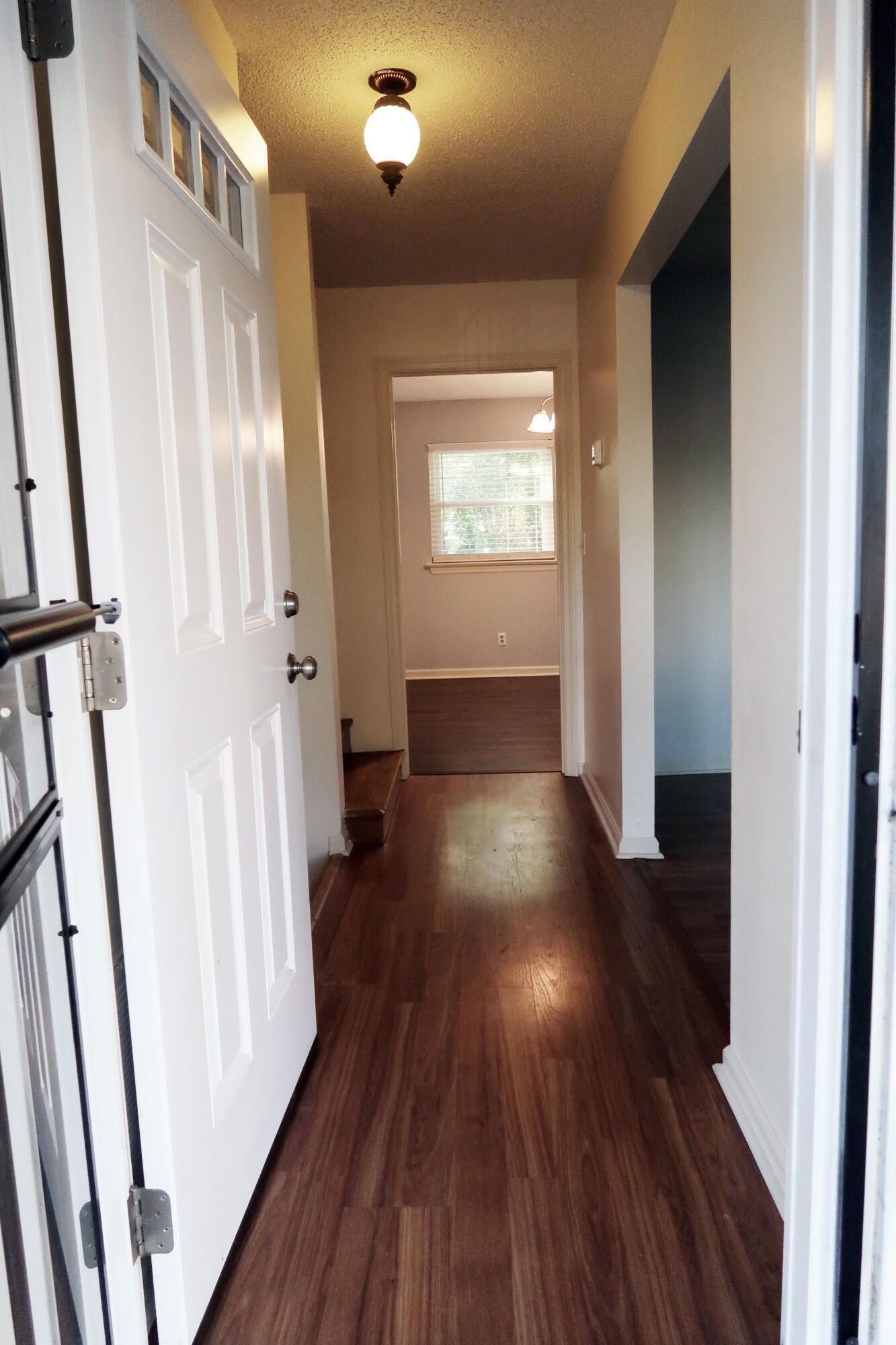 133 Rolling Ridge Drive Chattanooga, TN 37421 - Photo 6 of 50 6Entry Hallway Inside