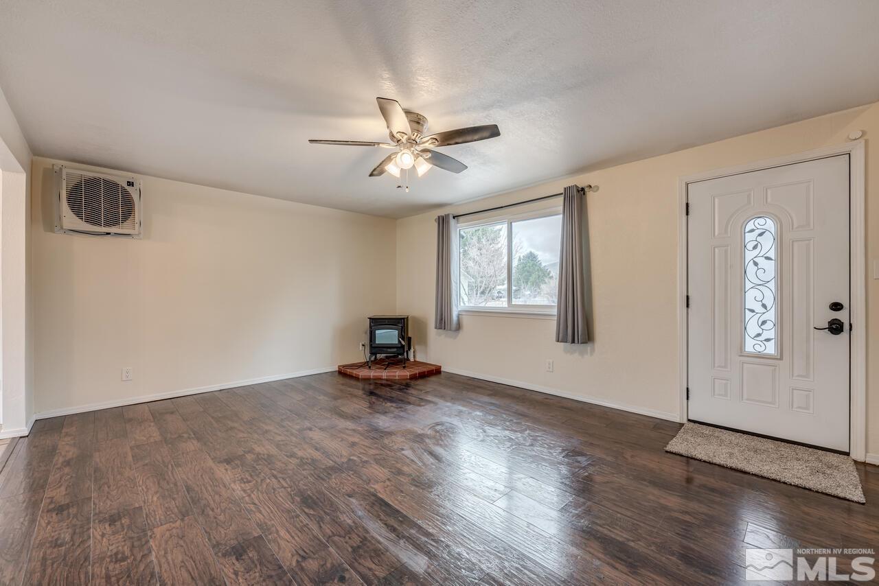 3655 Peregrine Circle Reno, NV 89508 - Photo 11 of 36 Photo 11