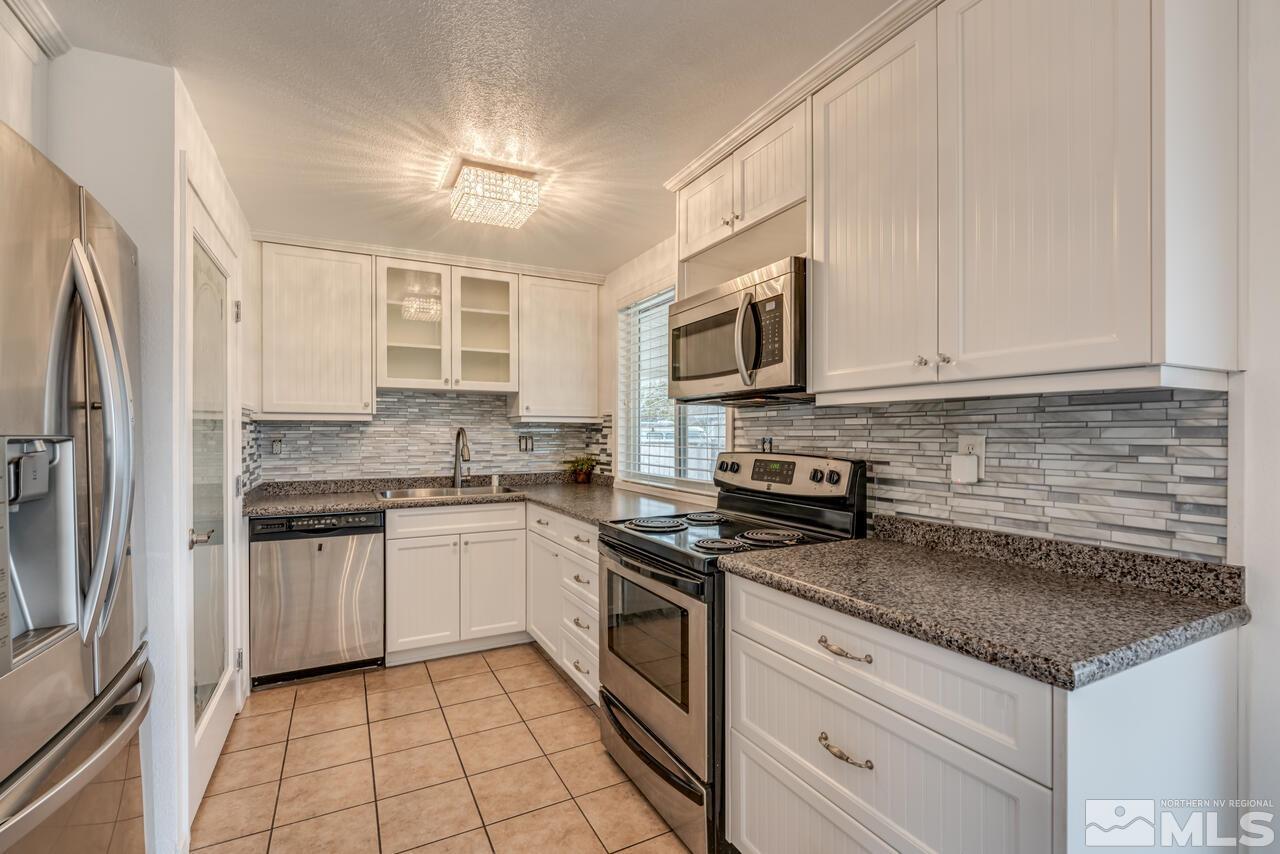 3655 Peregrine Circle Reno, NV 89508 - Photo 18 of 36 Photo 18