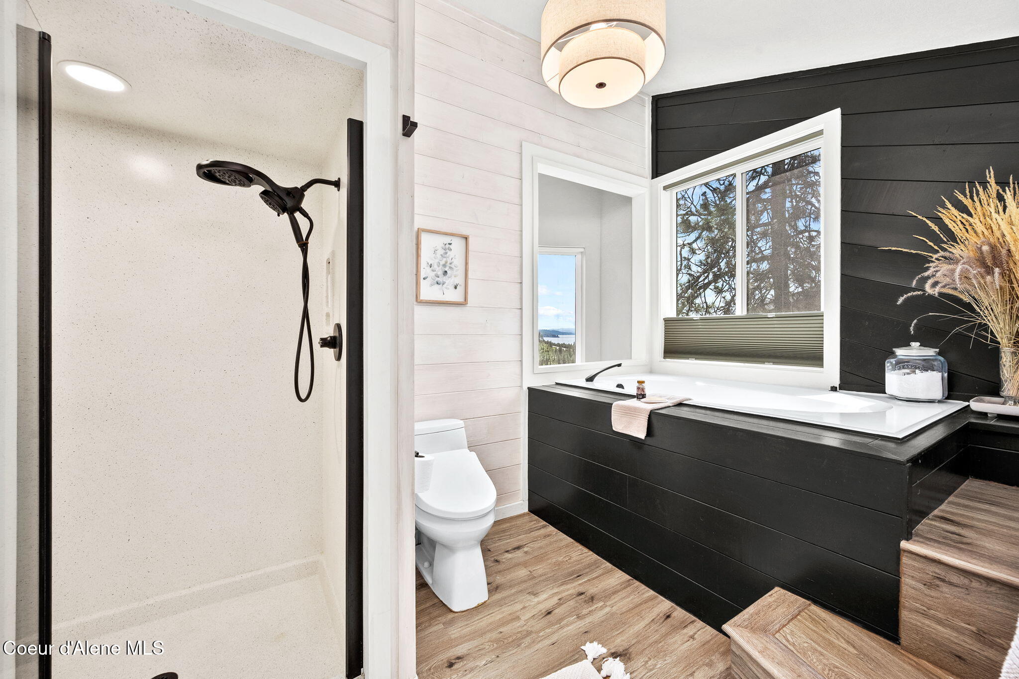 2920 East Fernan Hill Road Coeur D'Alene, ID 83814 - Photo 34 of 64 Primary Suite