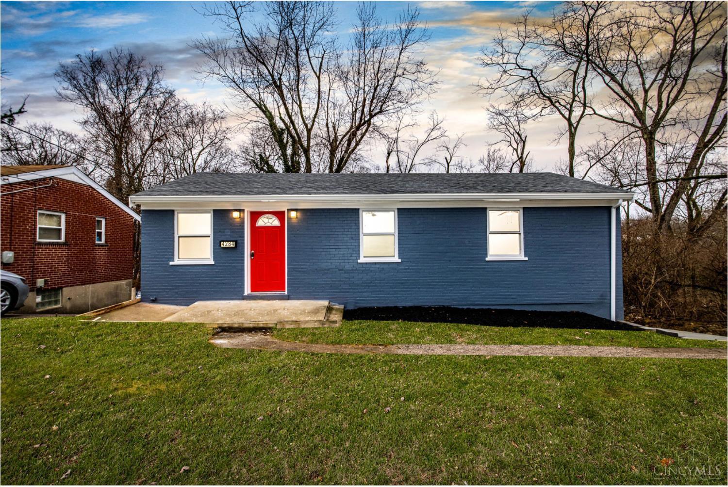 4284 Foley Road Cincinnati, OH 45205 - Photo 2 of 34