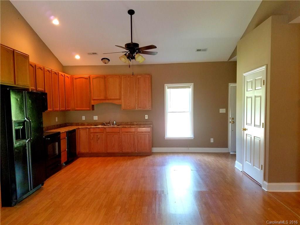 1561 State Rd S-46-323 York, SC 29745 - Photo 3 of 18