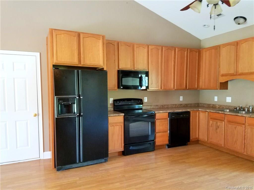 1561 State Rd S-46-323 York, SC 29745 - Photo 5 of 18