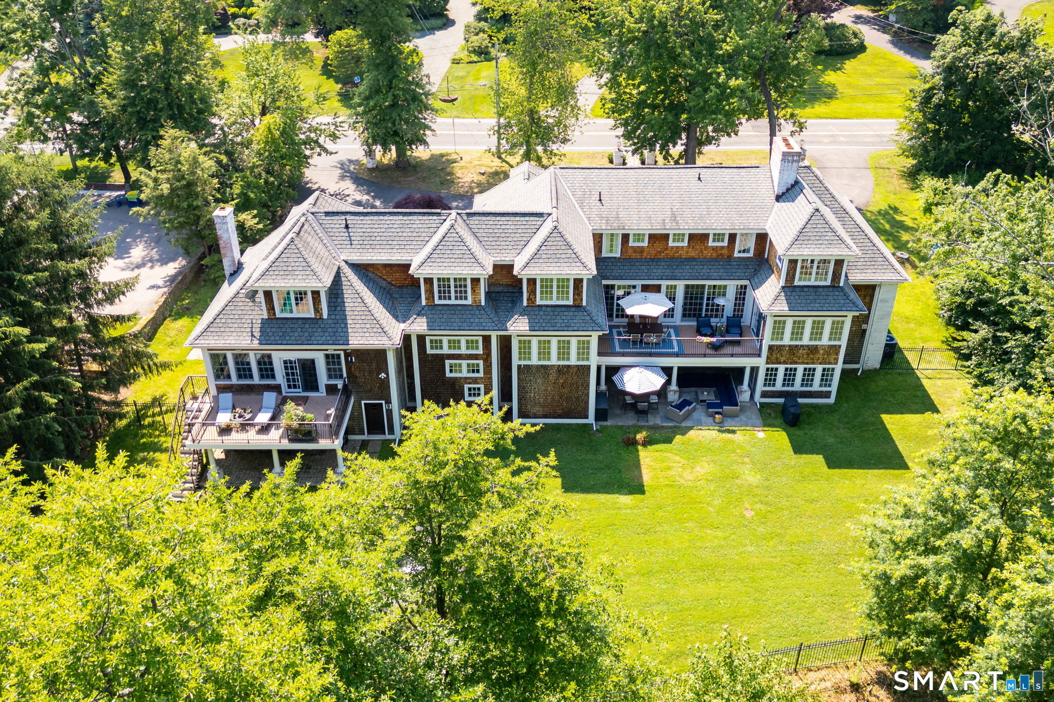 82 Ledyard Road West Hartford, CT 06117 - Photo 40 of 40