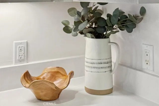 $1,389,500 | 523 South Francisca Avenue, Redondo Beach, CA 90277