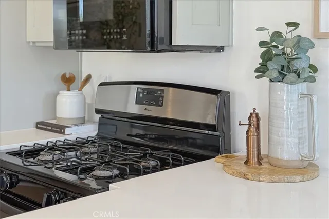 $1,389,500 | 523 South Francisca Avenue, Redondo Beach, CA 90277