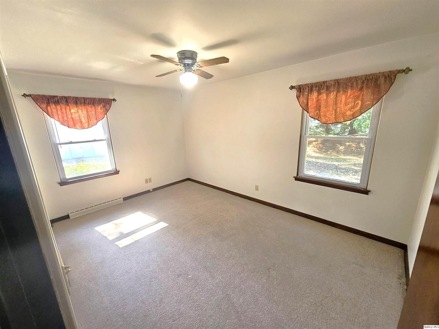 2116 Kochs Lane Quincy, IL 62305 - Photo 13 of 18