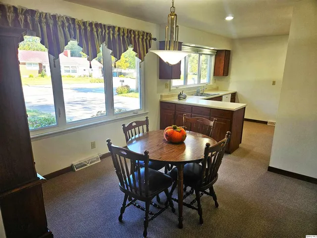 $210,000 | 2116 Kochs Lane, Quincy, IL 62305