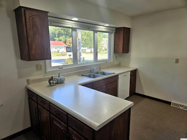 $210,000 | 2116 Kochs Lane, Quincy, IL 62305