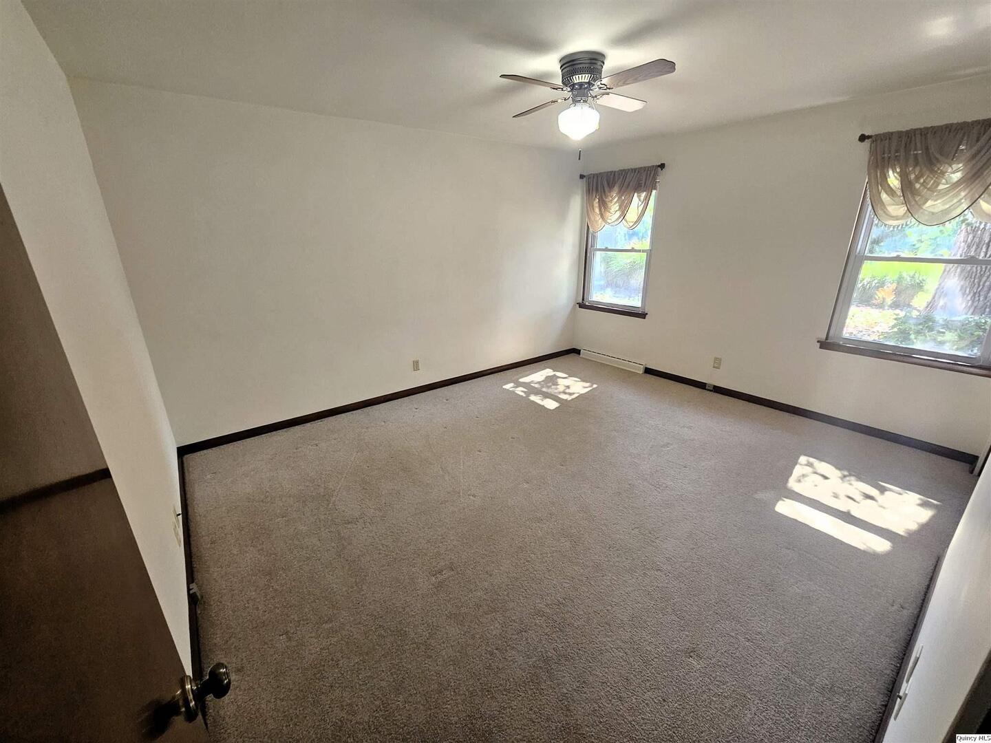 2116 Kochs Lane Quincy, IL 62305 - Photo 10 of 18