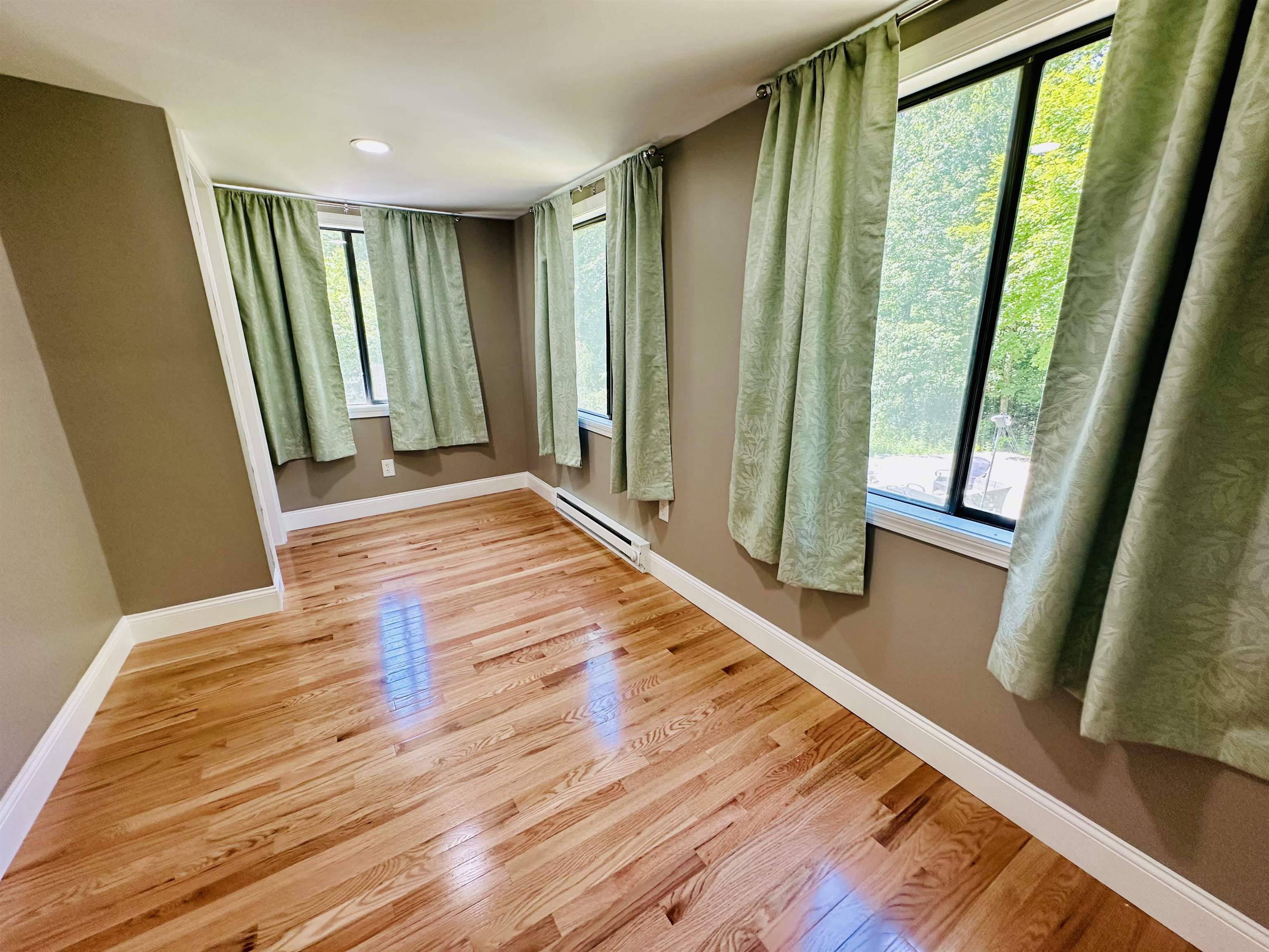 418 North Ashland Road Ashland, NH 03217 - Photo 11 of 28 Gallery Image 11