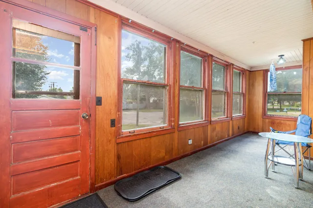 $200,000 | 719 14th Street East, Glencoe, MN 55336