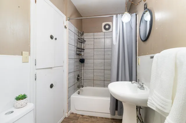 $200,000 | 719 14th Street East, Glencoe, MN 55336