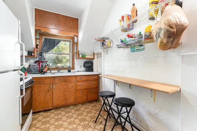 $200,000 | 719 14th Street East, Glencoe, MN 55336