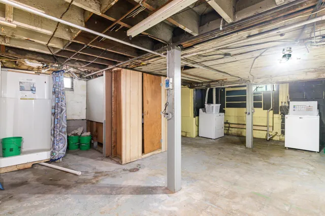 $200,000 | 719 14th Street East, Glencoe, MN 55336