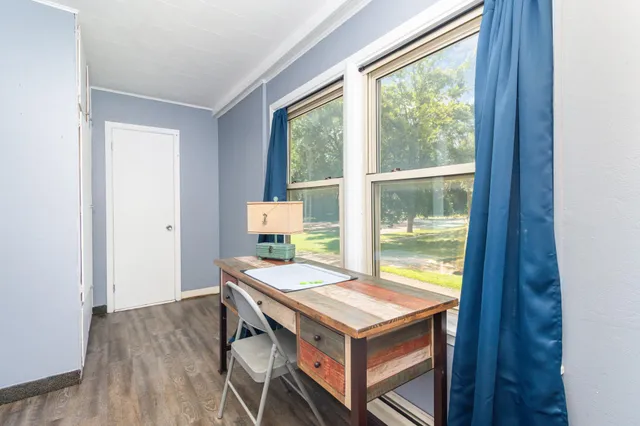 $200,000 | 719 14th Street East, Glencoe, MN 55336