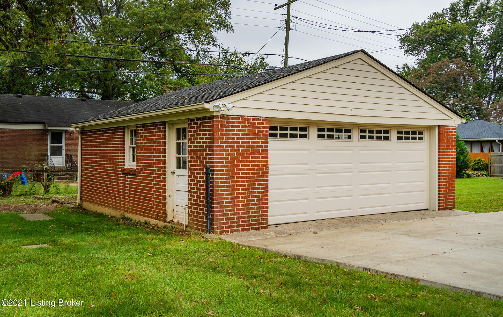 3604 Hanover Road Louisville, KY 40207 - Photo 53 of 58 3604-Hanover-Rd20211014_053