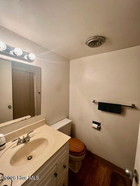 462 Racine Drive, Unit A303 Wilmington, NC 28403 - Photo 9 of 15 Side B