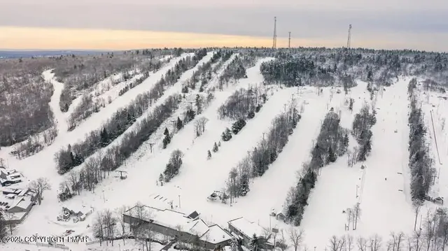 $375,000 | 54 Doe Run Lake, Lake Harmony, PA 18624