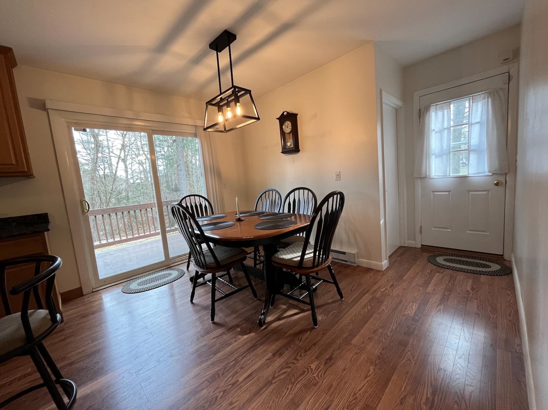 140 Mammoth Road Londonderry, NH 03053 - Photo 8 of 15