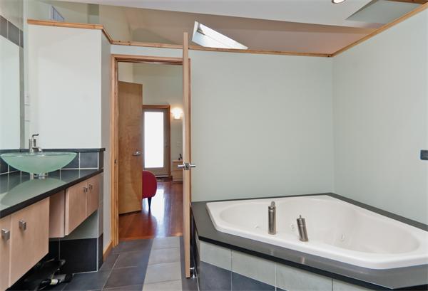 15 York Road Newton, MA 02468 - Photo 17 of 23