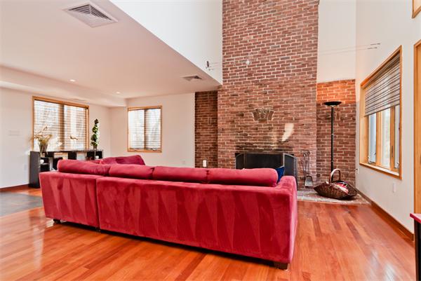 15 York Road Newton, MA 02468 - Photo 5 of 23