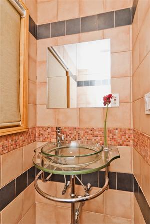 15 York Road Newton, MA 02468 - Photo 10 of 23