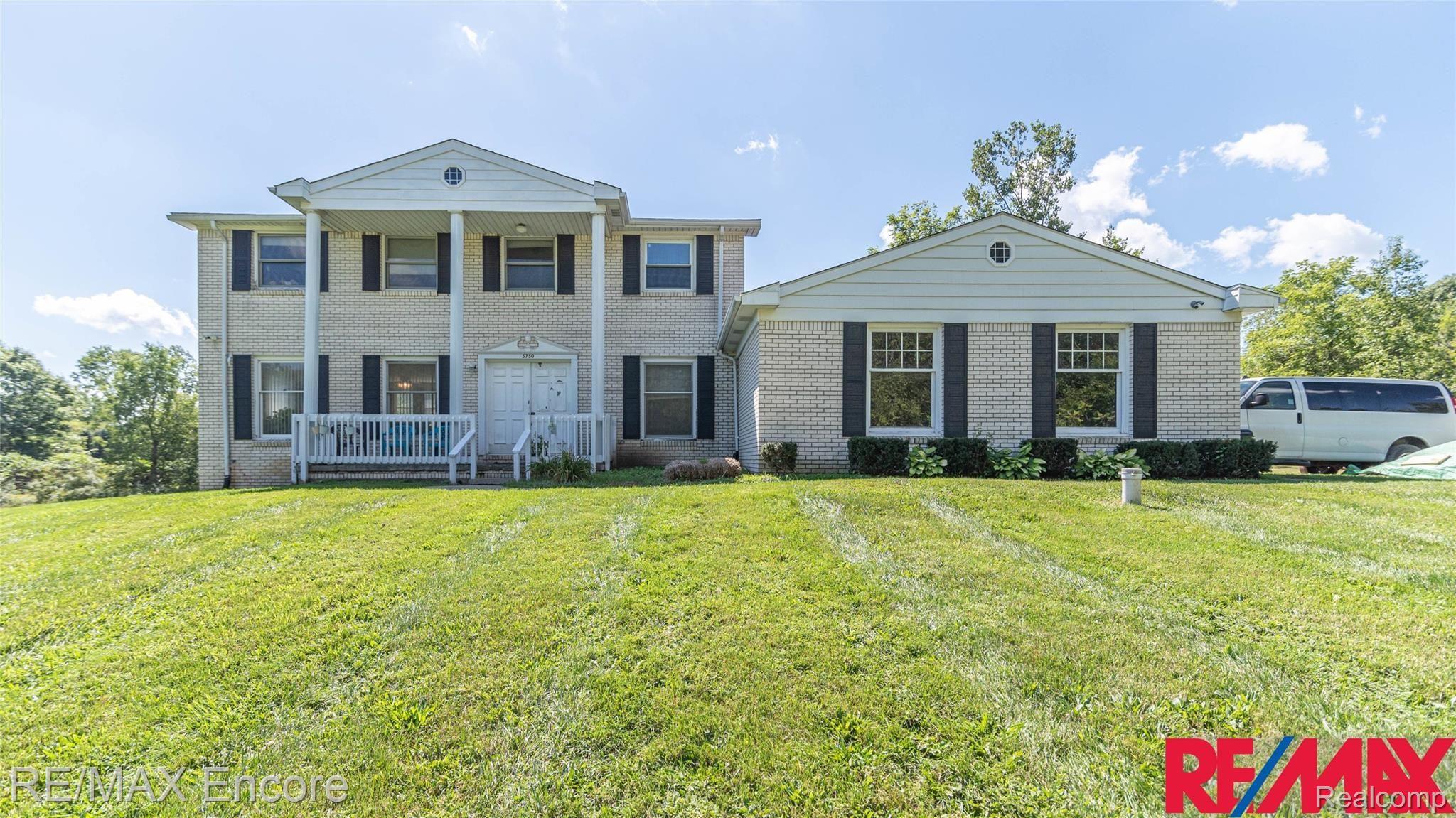 5750 Hummer Lake Road Oxford, MI 48371 - Photo 1 of 49 000_36.jpg