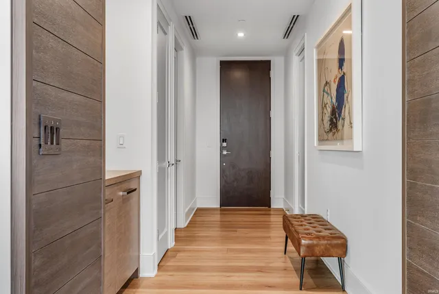 $1,099,990 | 202 West Berry Street, Unit 710, Fort Wayne, IN 46802