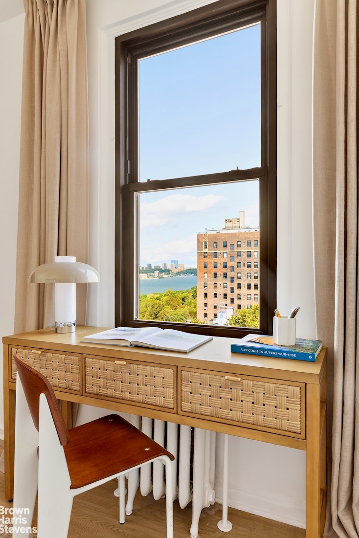 315 West 106th Street, Unit 11C Manhattan, NY 10025 - Photo 10 of 34