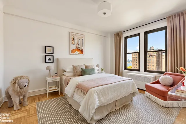 $2,425,000 | 315 West 106th Street, Unit 11C | Upper West Side