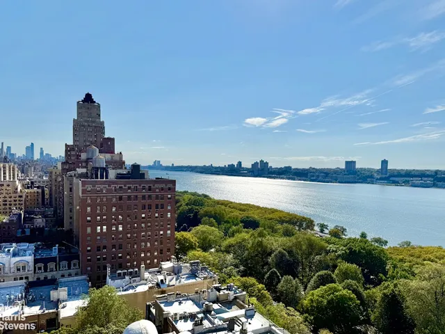 $2,425,000 | 315 West 106th Street, Unit 11C | Upper West Side