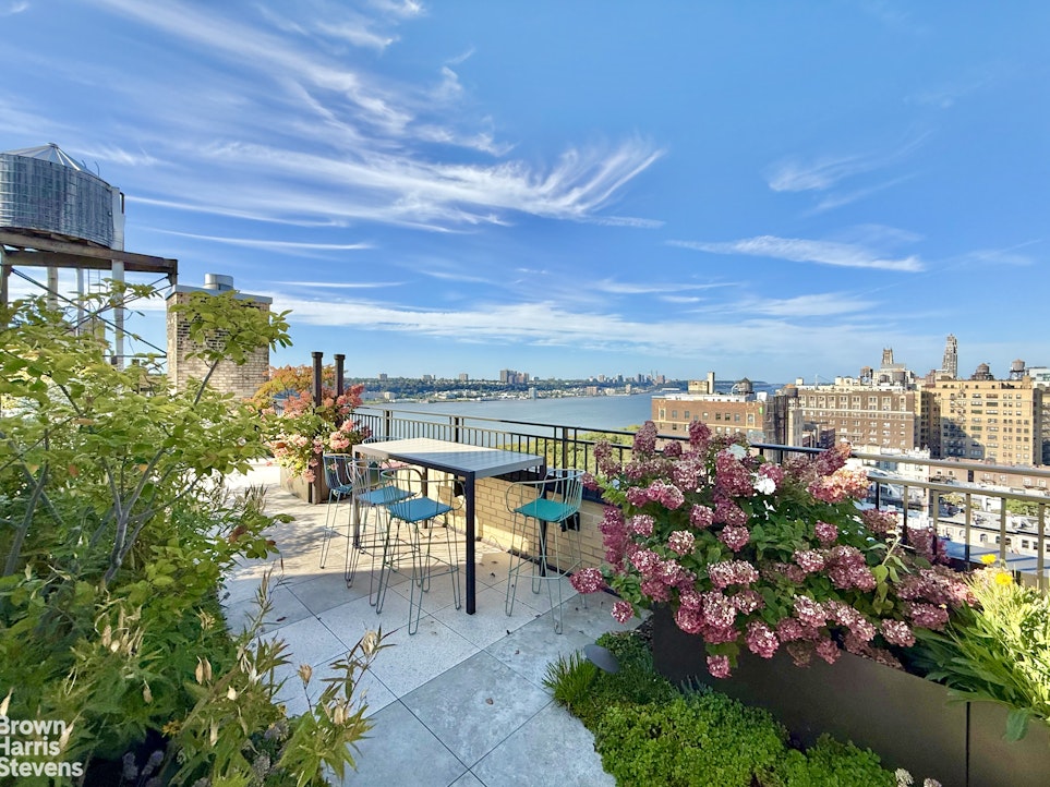 315 West 106th Street, Unit 11C Manhattan, NY 10025 - Photo 27 of 34