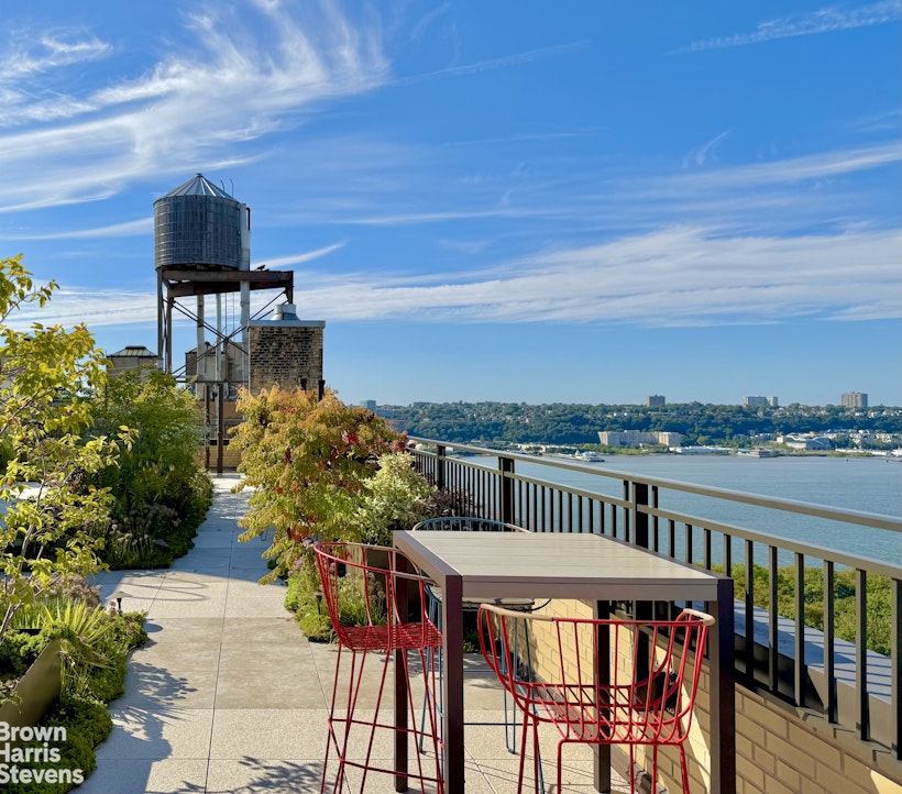 315 West 106th Street, Unit 11C Manhattan, NY 10025 - Photo 28 of 34