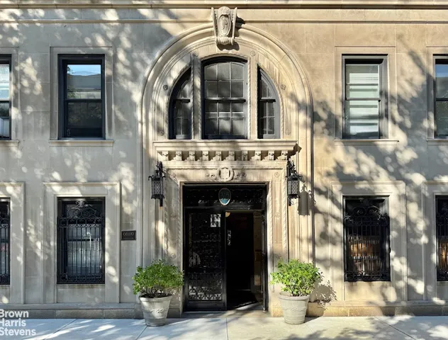 $2,425,000 | 315 West 106th Street, Unit 11C | Upper West Side